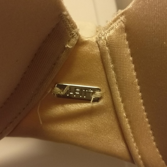 Nude strapless push up bra - Picture 2 of 3